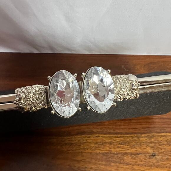 Glamcore Jeweled Knuckle Clutch Quiet Luxury Black Evening Prom Bag Runway Chic - Picture 2 of 9